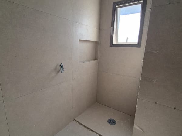 Fiscalização de acabamentos em reforma residencial