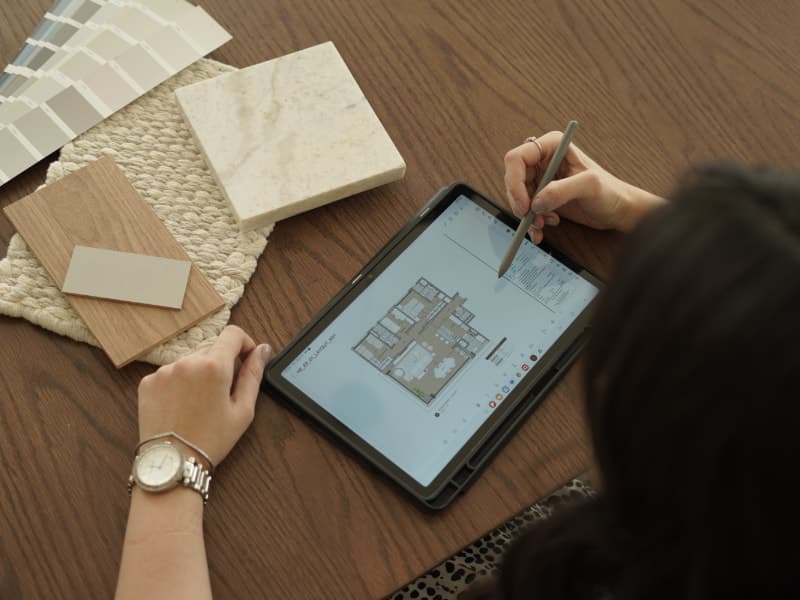 Ambiente residencial reformado após consultoria de interiores