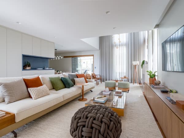 Sala de estar projeto de interiores casa Cotia